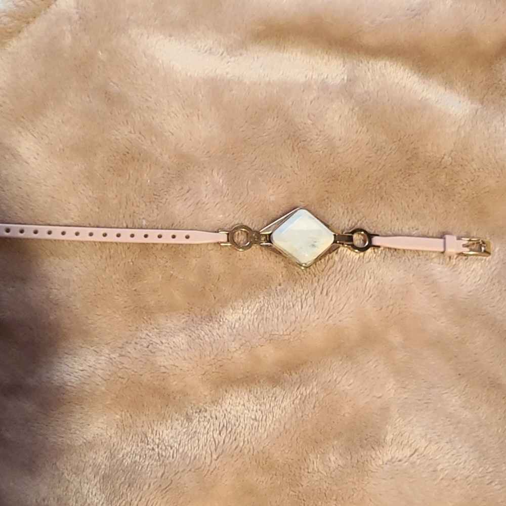 Bellabeat IVY health tracker
